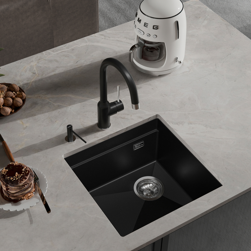 Rivelato LN-454-R nero